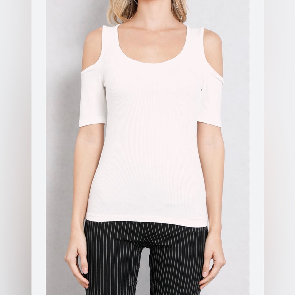 Le Chateau Short Sleeve Cold Shoulder Top Ivory Size XS